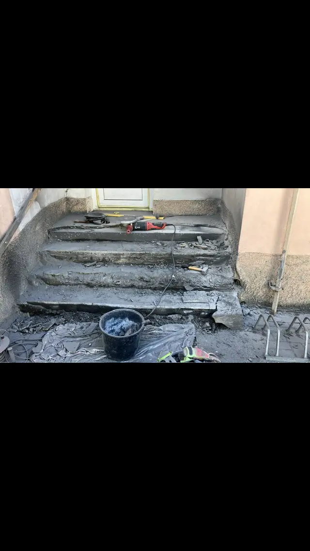 Nové žulové schody